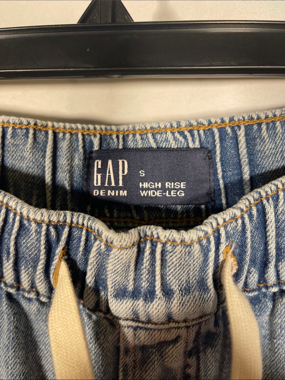 GAP WOMENS HIGH RISE WIDE LEG PULL ON JEANS SIDE STRIPES SMALL - Picture 3 of 5